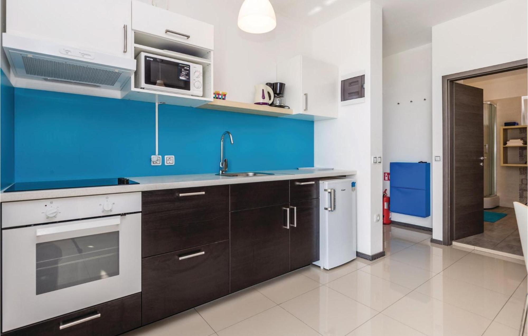Nice Apartment In Mandre With Wifi Bagian luar foto